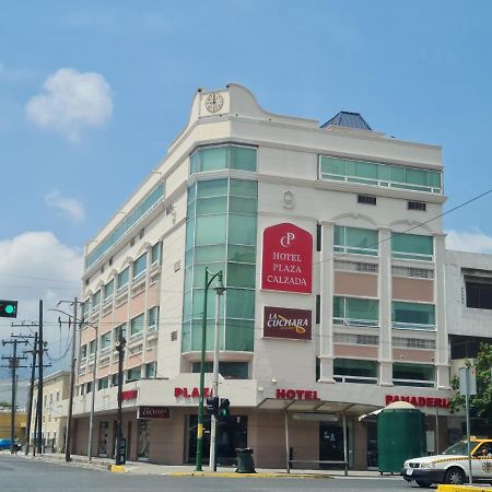 Hotel Plaza Calzada Monterrey Eksteriør bilde