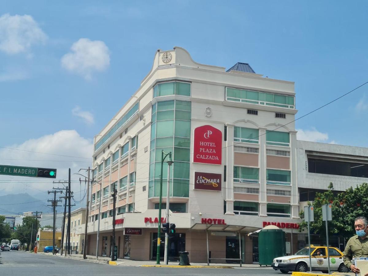 Hotel Plaza Calzada Monterrey Eksteriør bilde